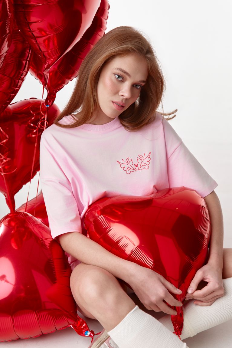 Футболка T-shirt UA рожева з принтом