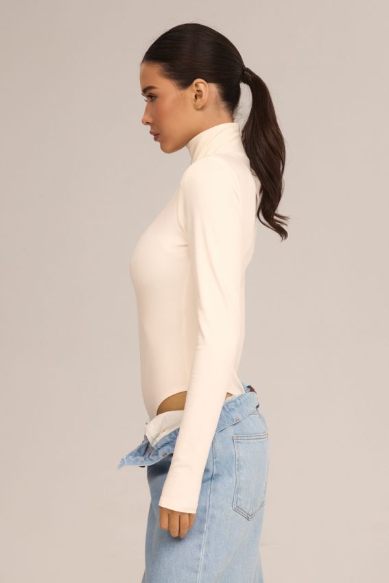 Боді Shoulders молочний