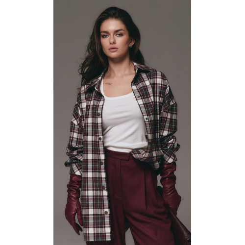 Shirt with buttons burgundy