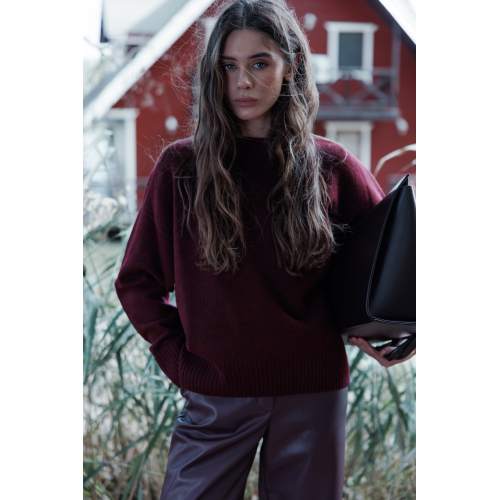 Knitted sweater oversize burgundy